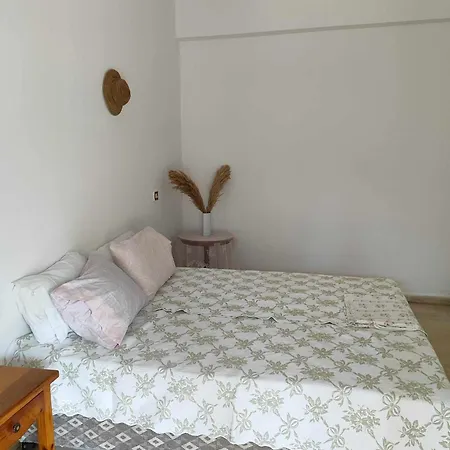 Apartment γκαρσονιέρα ισογείου επιπλωμένη
