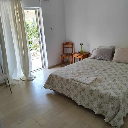 Apartment γκαρσονιέρα ισογείου επιπλωμένη *