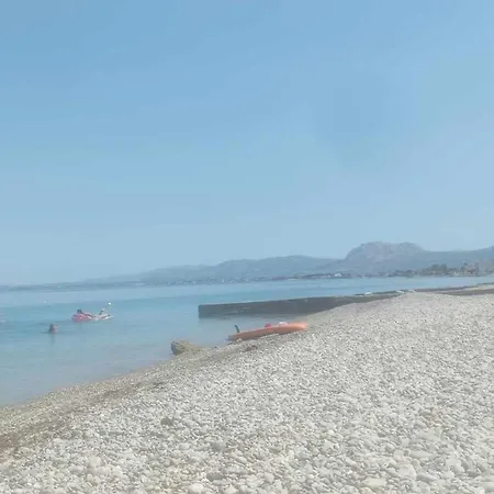 γκαρσονιέρα ισογείου επιπλωμένη